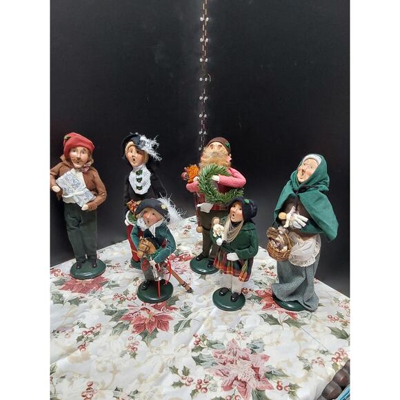 Vintage Byers Carol's & more Set of 6 figurines from 1994 to 1996 Christmas - Picture 1 of 3